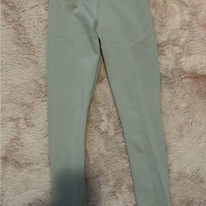 Sleek Green Leggings